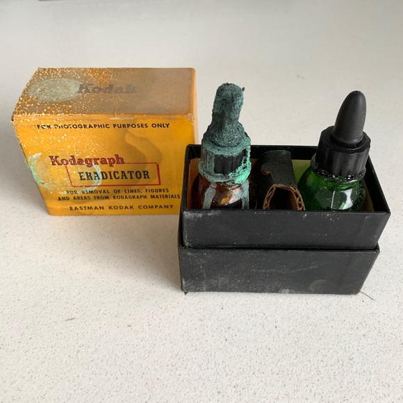 Kodagraph Eradicator, Retouching Set **Solution A Leaked** - Picture 1 of 5